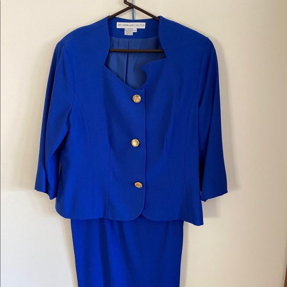 Women’s 2 piece cobalt blue suit set